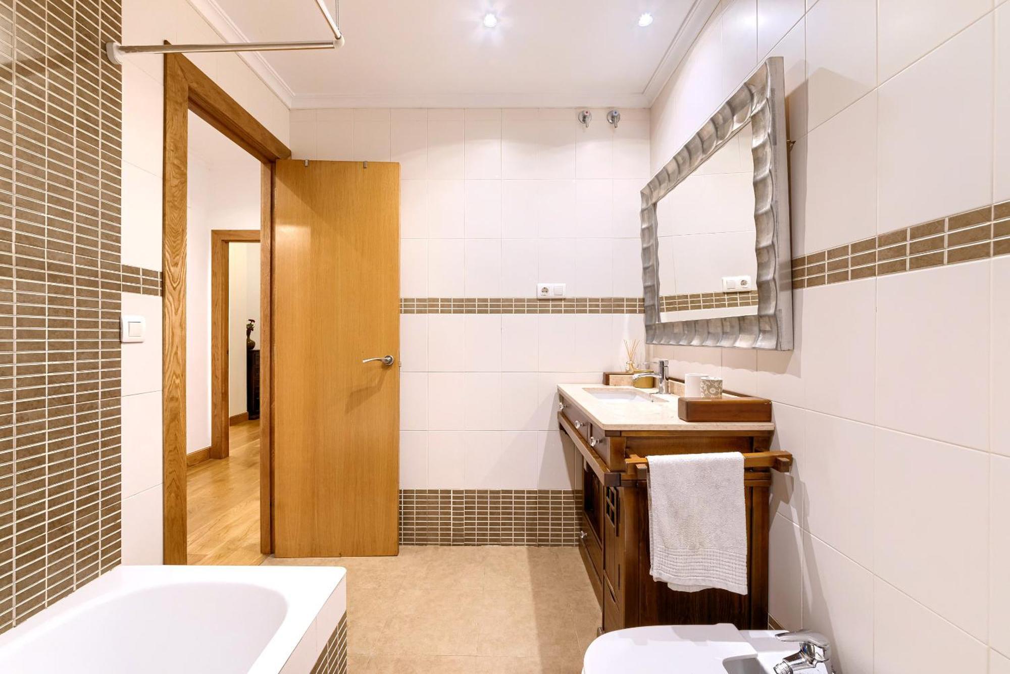 Vivienda Turistica Acogedora Y Elegante En Irala Leilighet Bilbao Eksteriør bilde